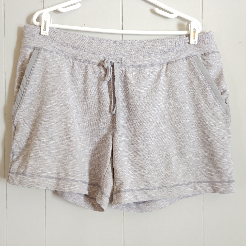 Athleta Women Techie Terry Shorts Grey Heather XL
